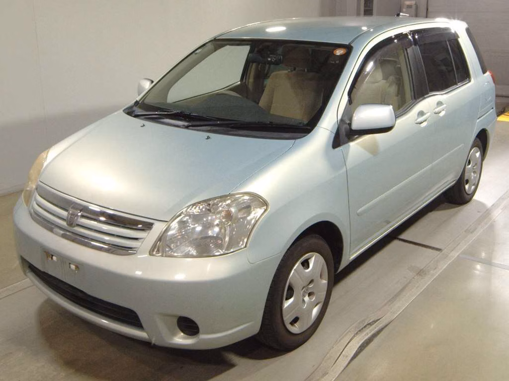 TOYOTA RAUM