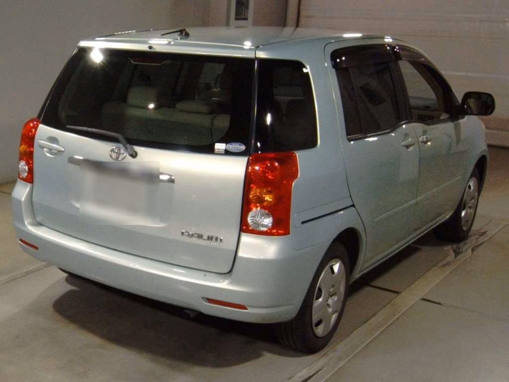 TOYOTA RAUM