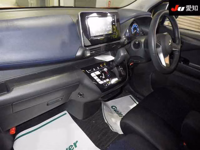 MITSUBISHI EK X