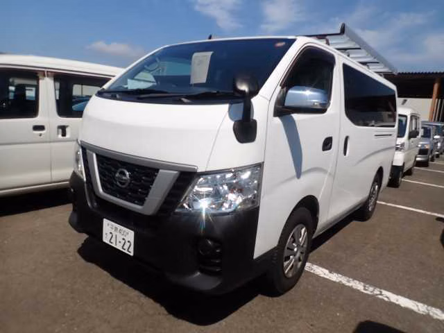 NISSAN NV350 CARAVAN