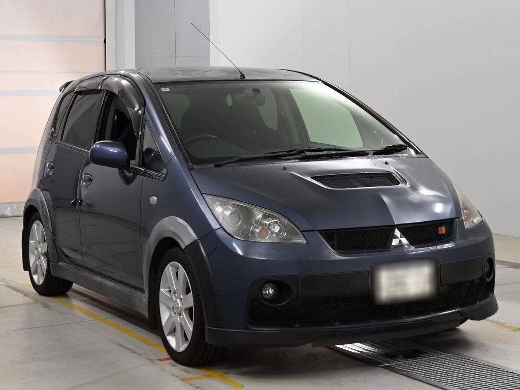 MITSUBISHI COLT