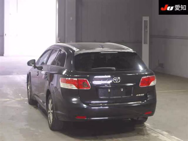 TOYOTA AVENSIS