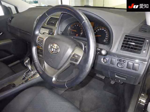 TOYOTA AVENSIS