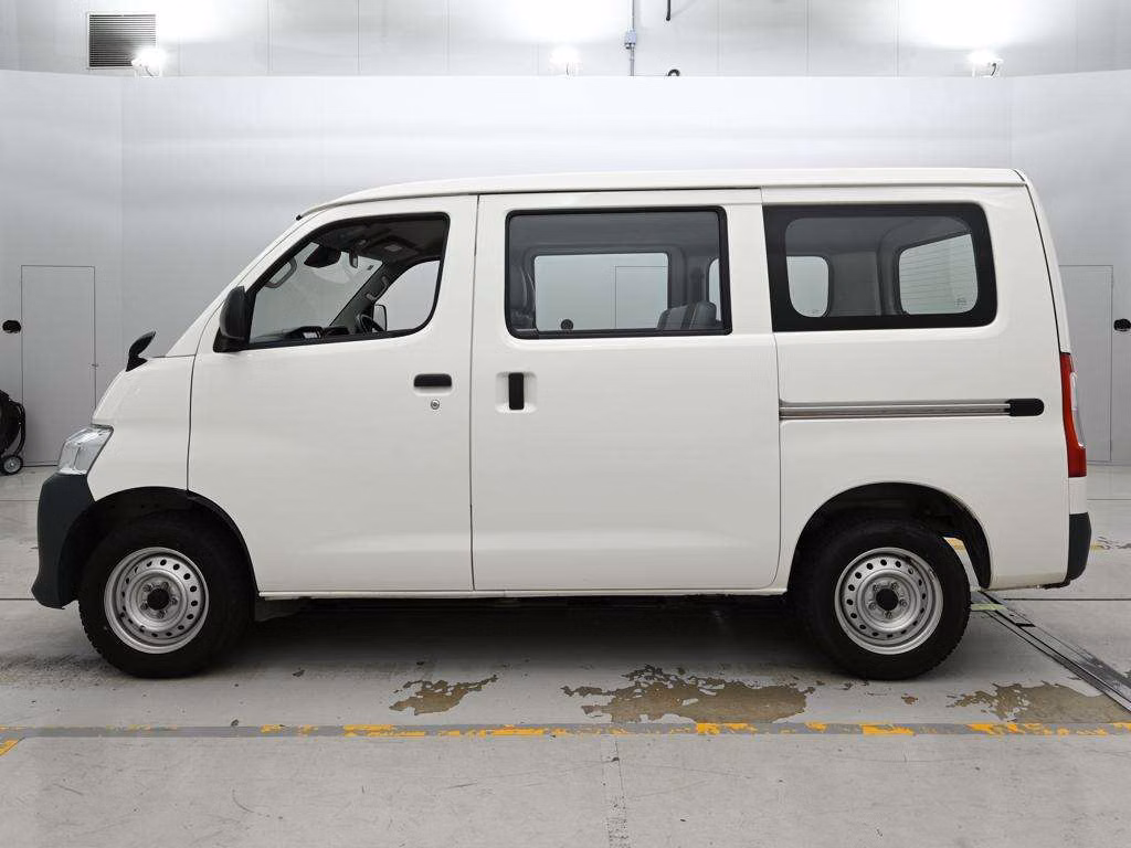 TOYOTA TOWN ACE