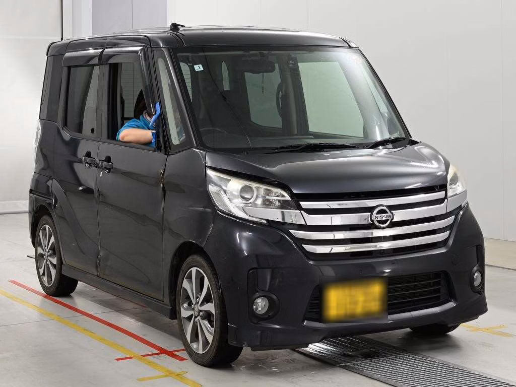 NISSAN DAYZ ROOX