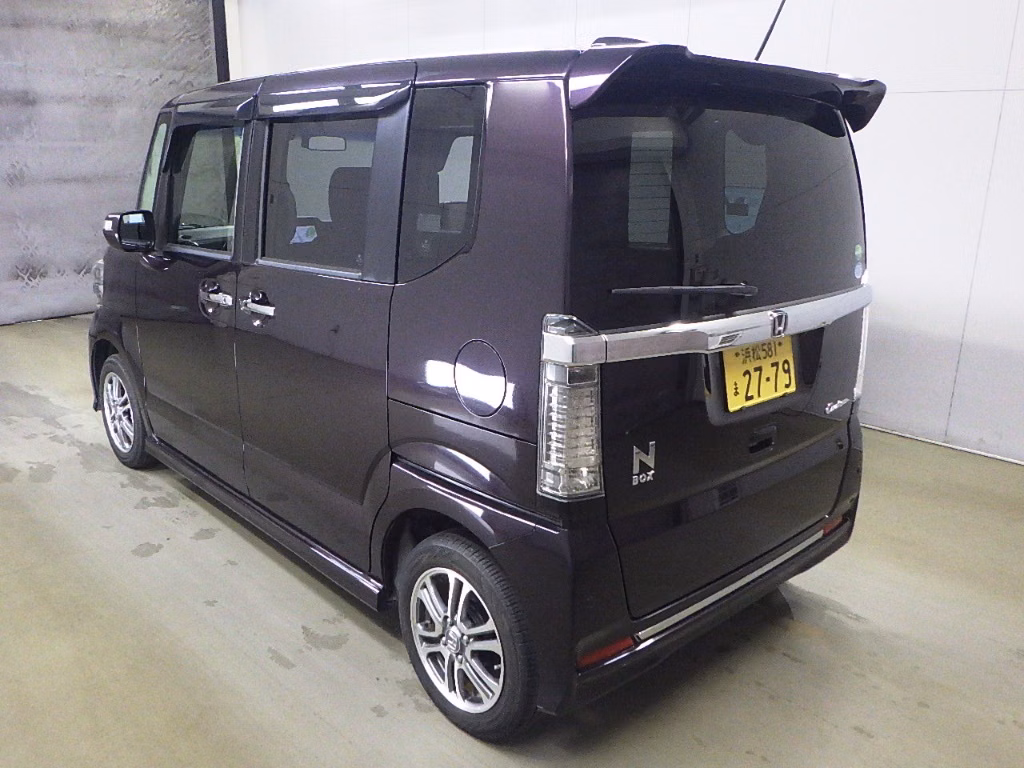 HONDA N-BOX