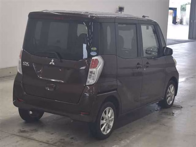 MITSUBISHI EK SPACE