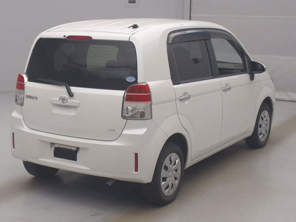 TOYOTA SPADE