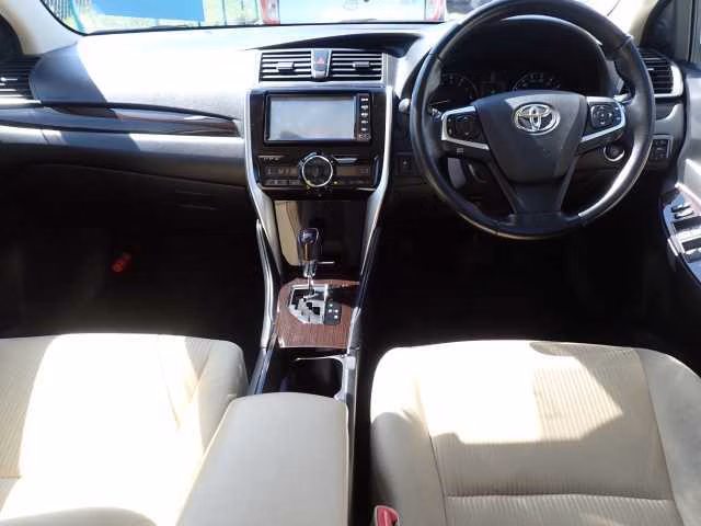 TOYOTA PREMIO