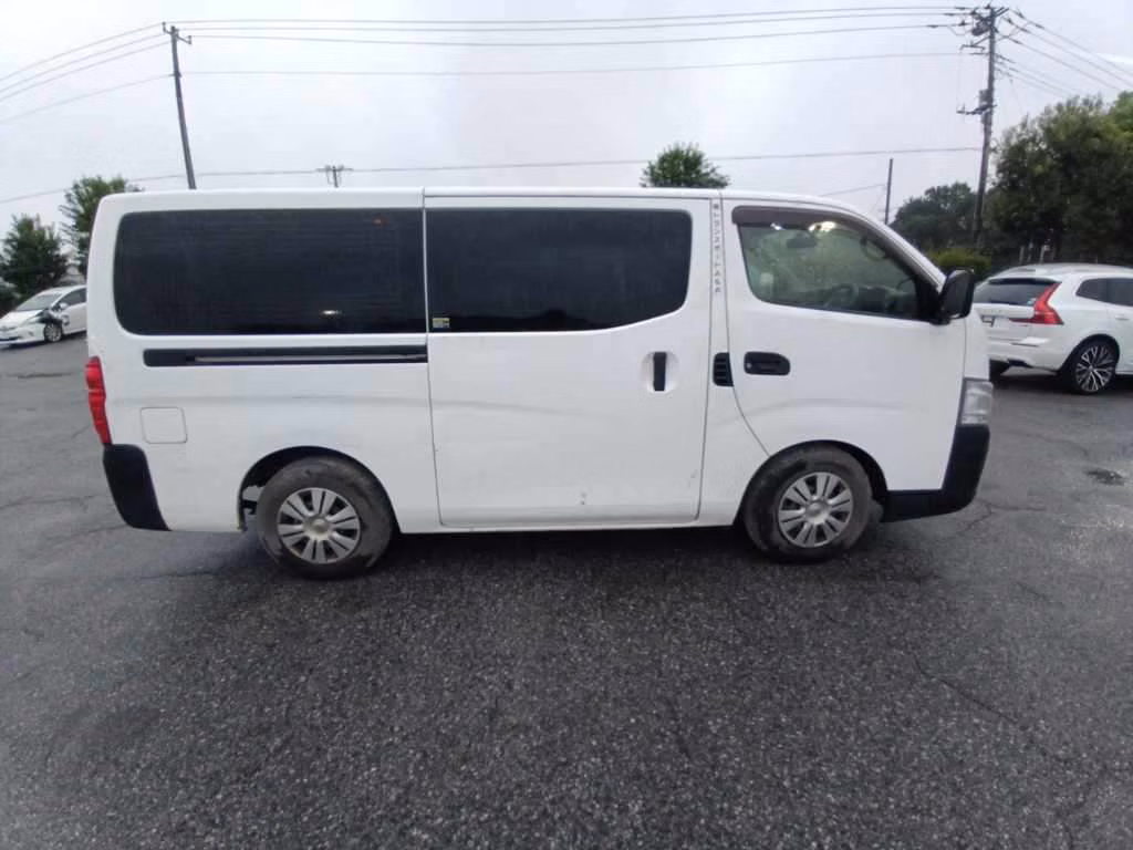 NISSAN NV350 CARAVAN