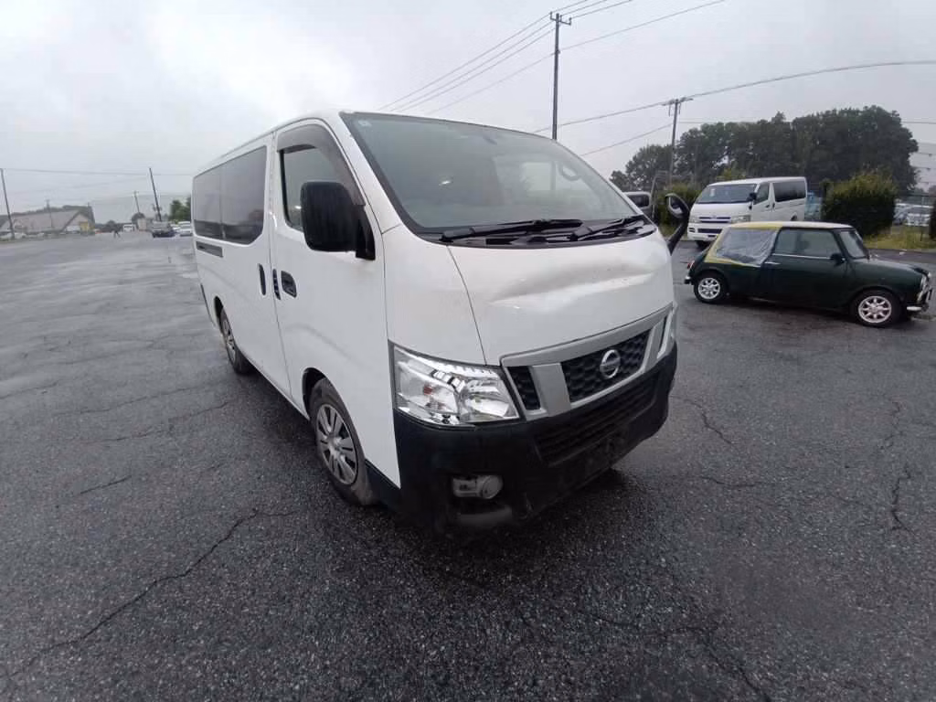 NISSAN NV350 CARAVAN