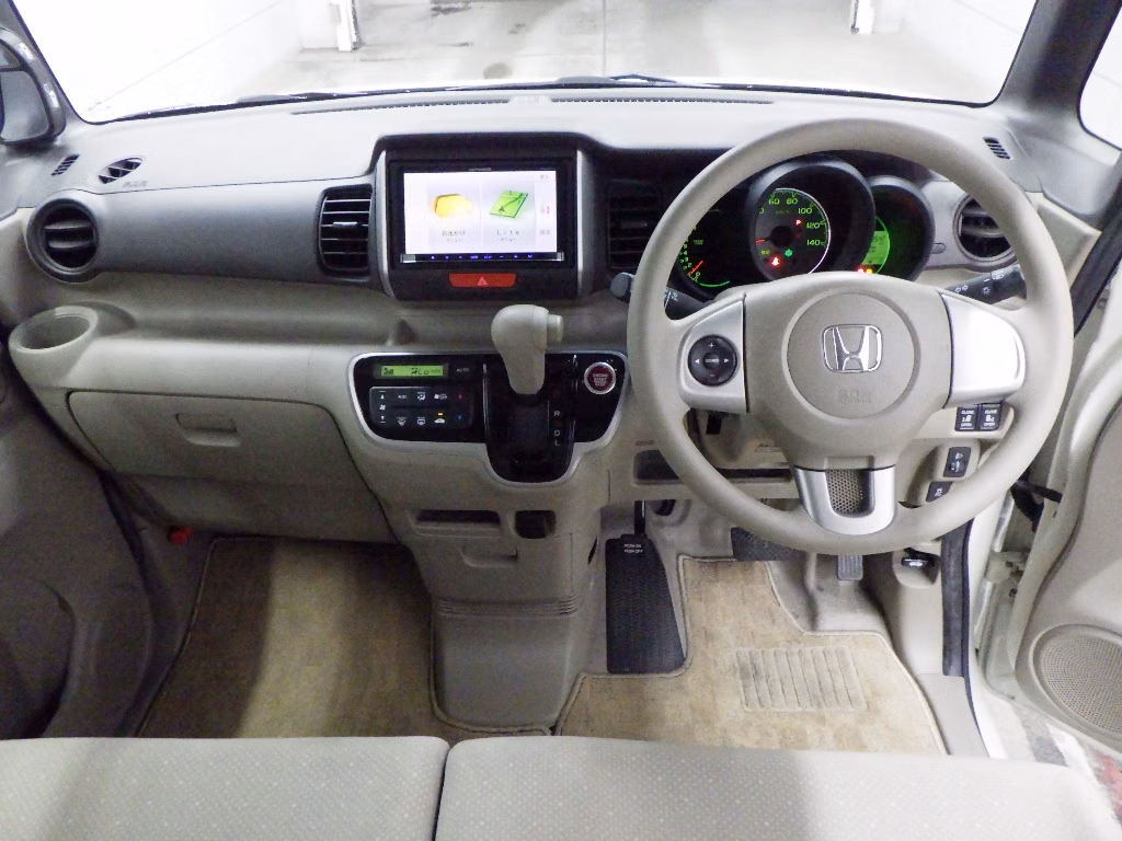 HONDA N-BOX