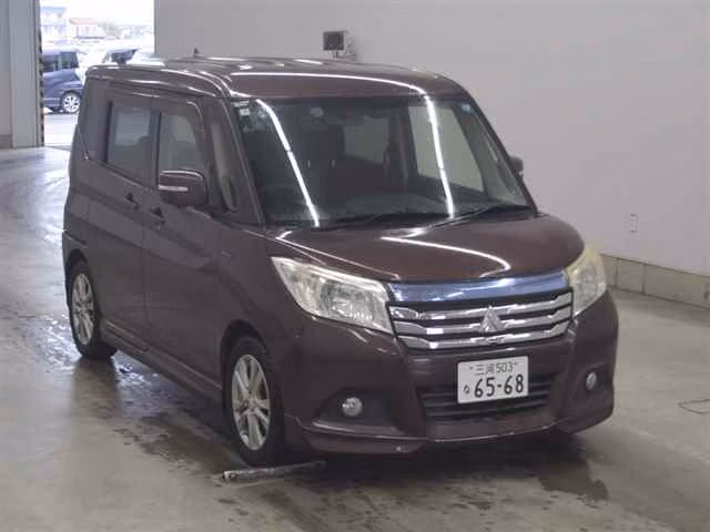MITSUBISHI DELICA D:2