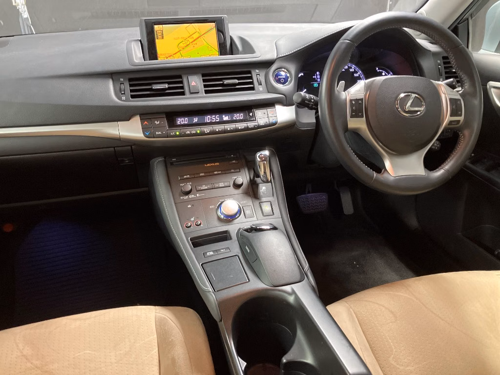 LEXUS CT200H