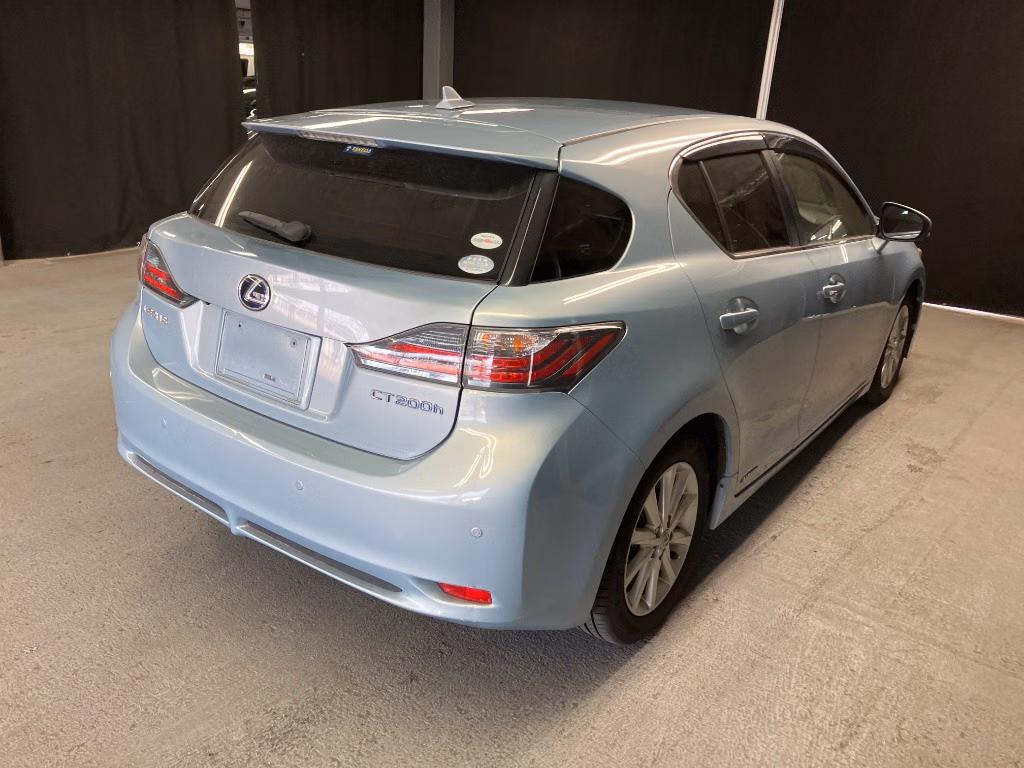 LEXUS CT200H