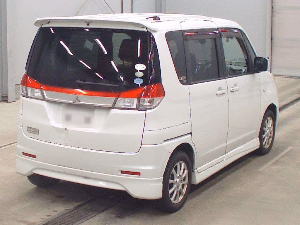 MITSUBISHI DELICA D:2
