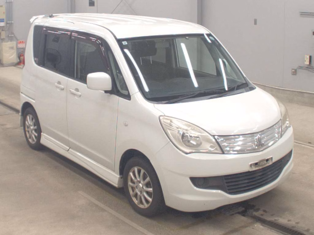 MITSUBISHI DELICA D:2