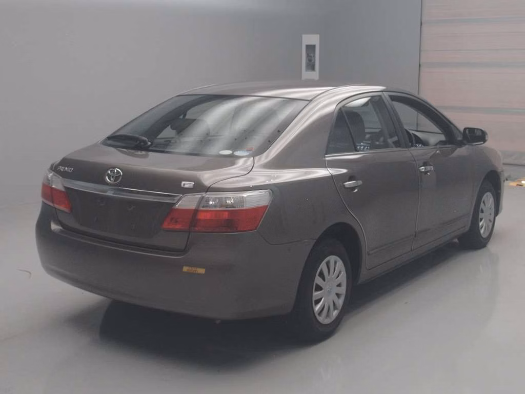 TOYOTA PREMIO