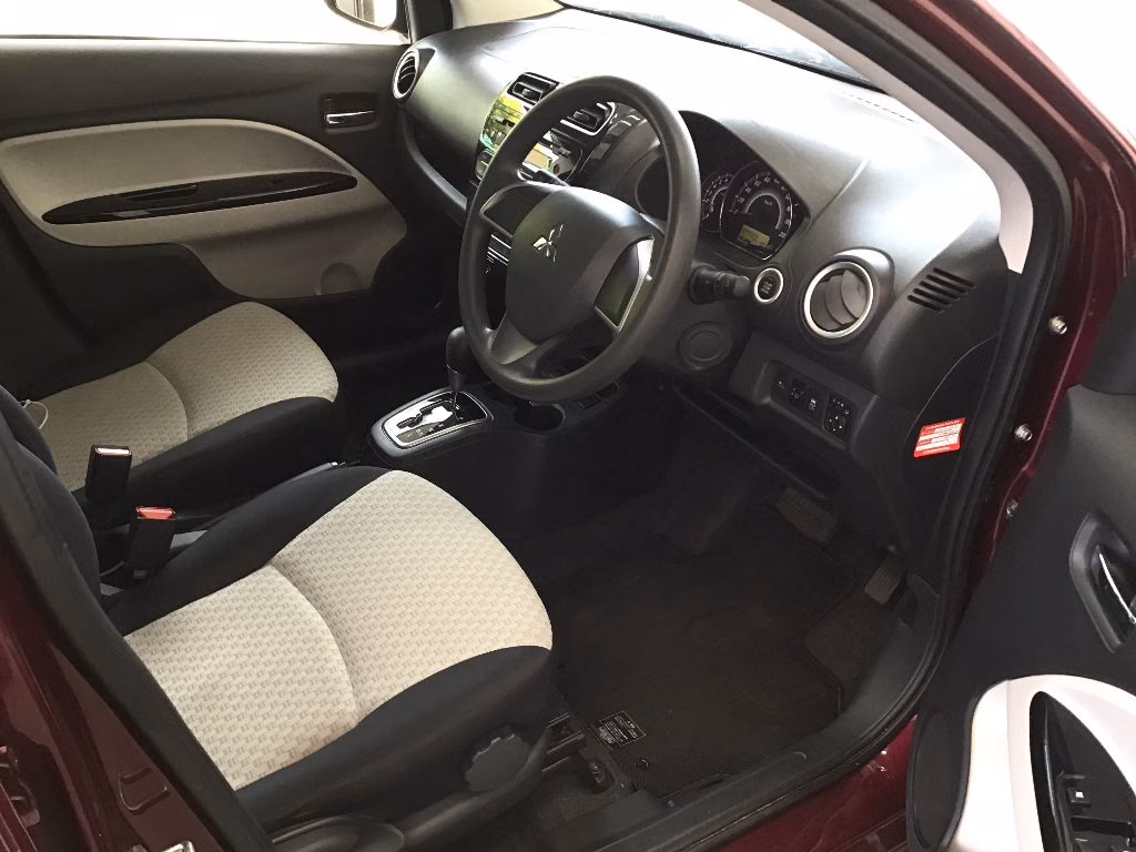 MITSUBISHI MIRAGE