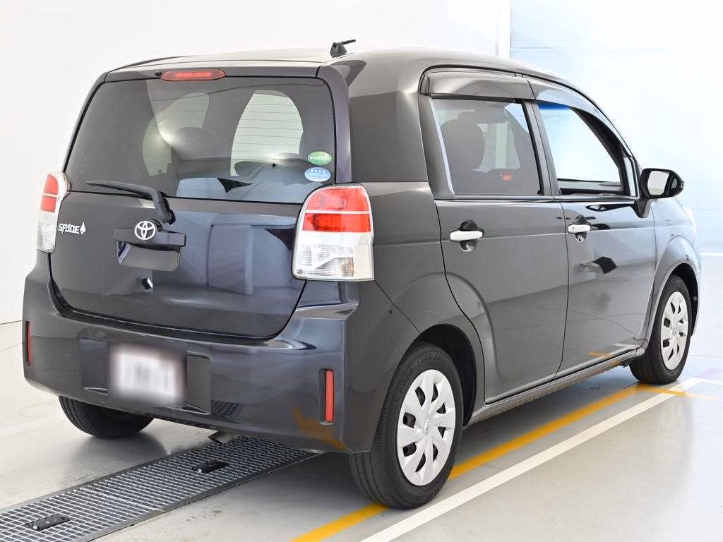 TOYOTA SPADE