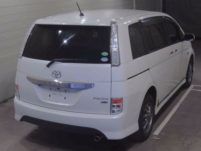 TOYOTA ISIS