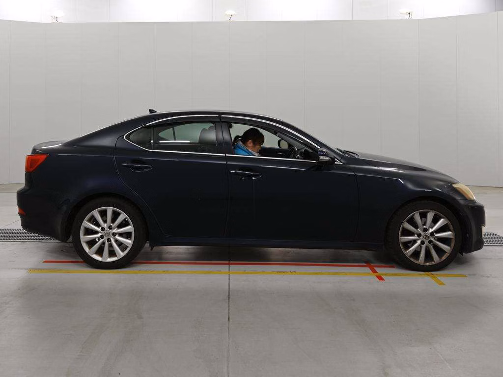 LEXUS IS250