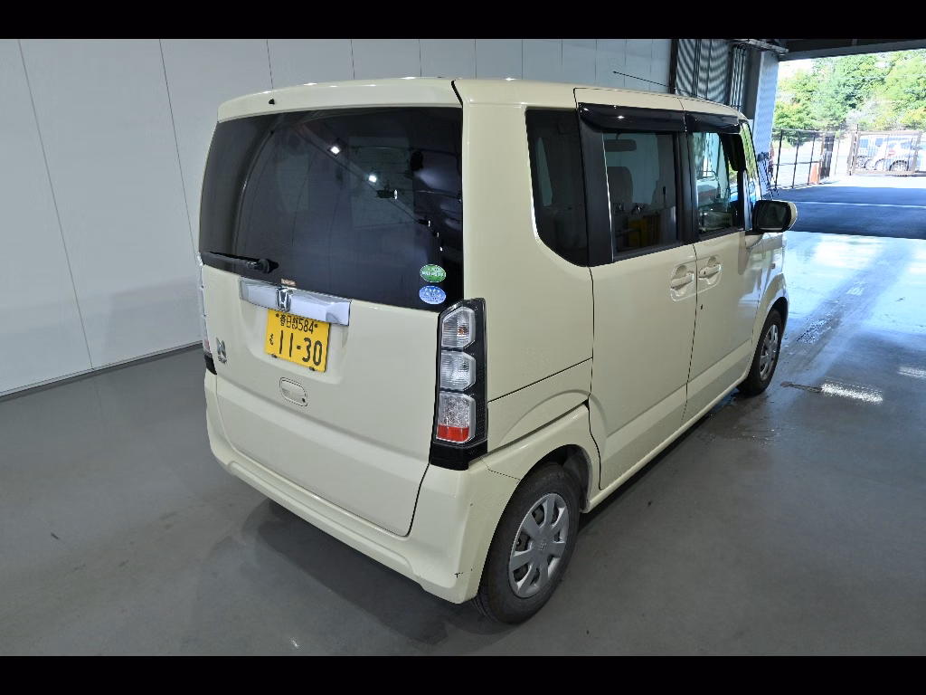 HONDA N-BOX