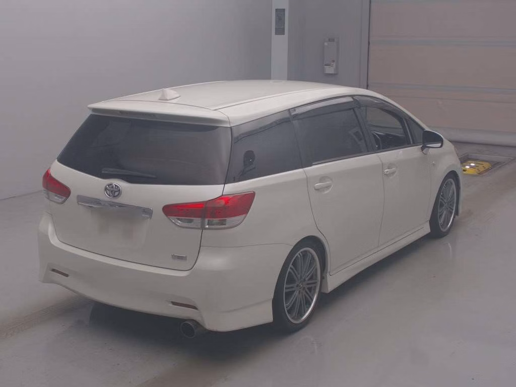 TOYOTA WISH