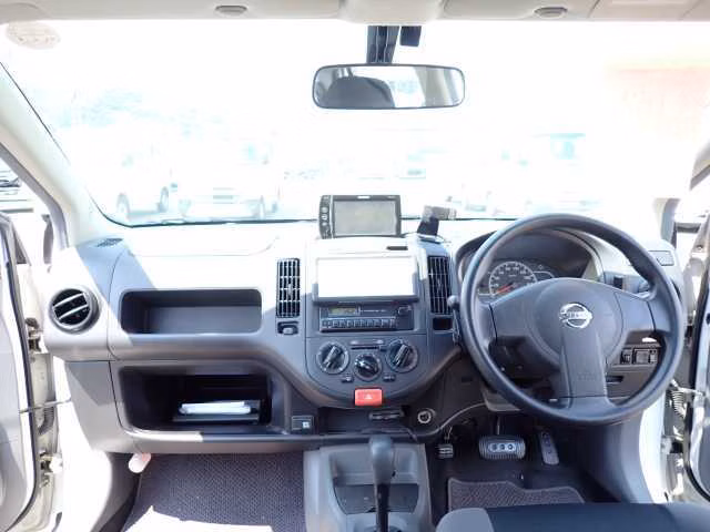 NISSAN AD