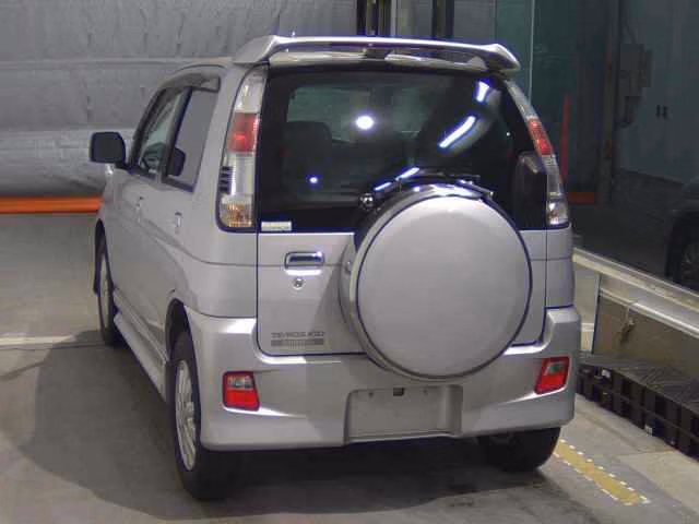 DAIHATSU TERIOS KID
