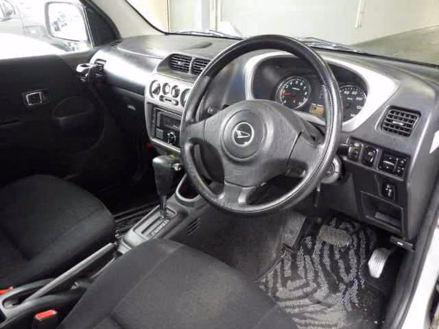DAIHATSU TERIOS KID