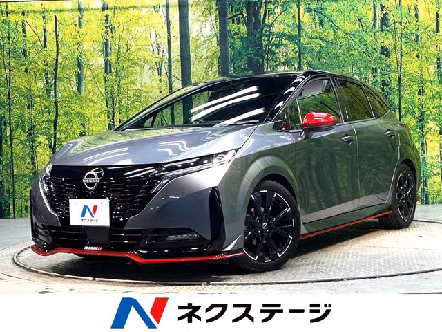 NISSAN AURA