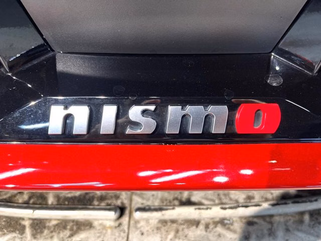 NISSAN AURA