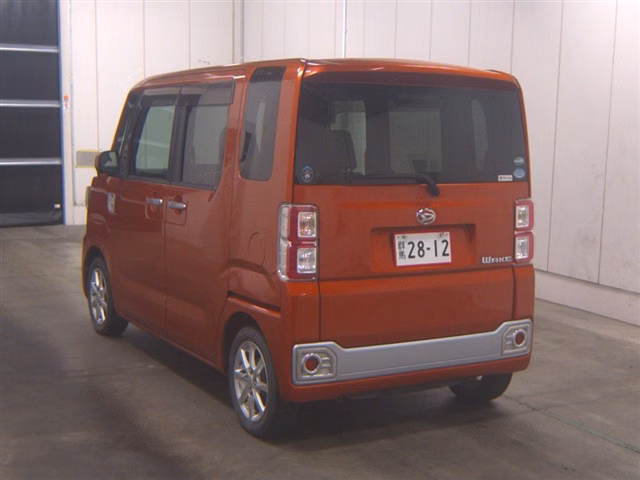 DAIHATSU WAKE