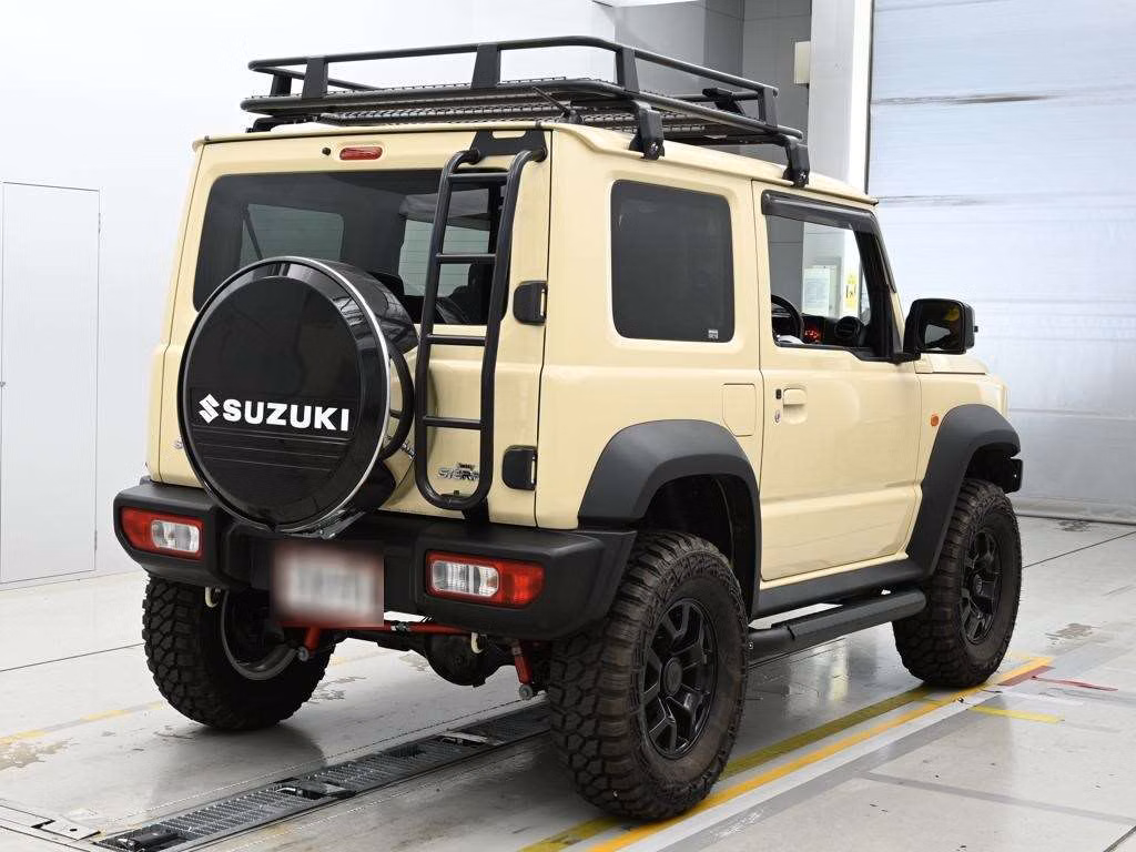SUZUKI JIMNY SIERRA