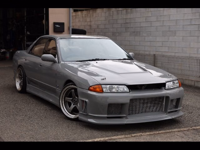 NISSAN SKYLINE