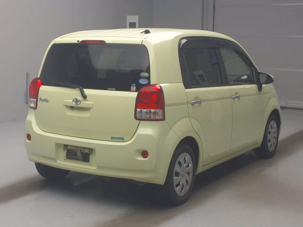 TOYOTA PORTE