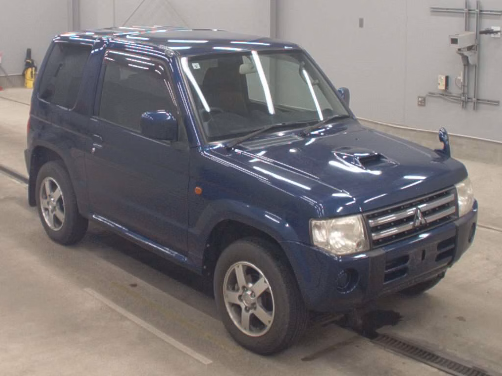 MITSUBISHI PAJERO MINI