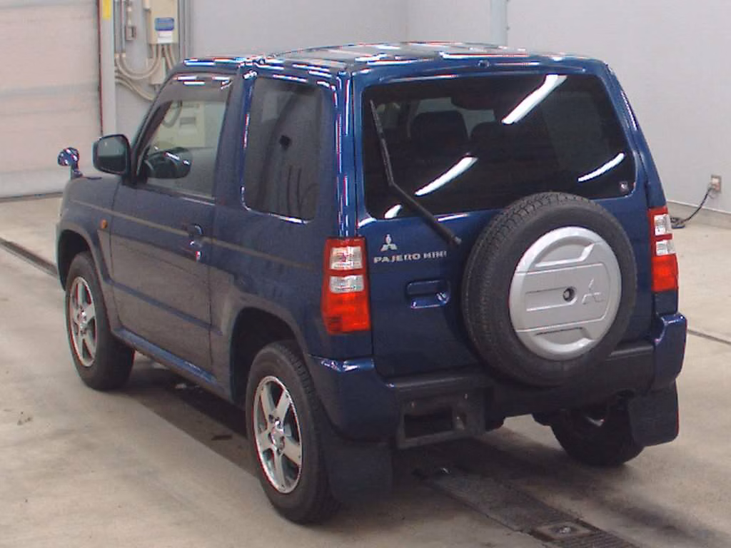 MITSUBISHI PAJERO MINI