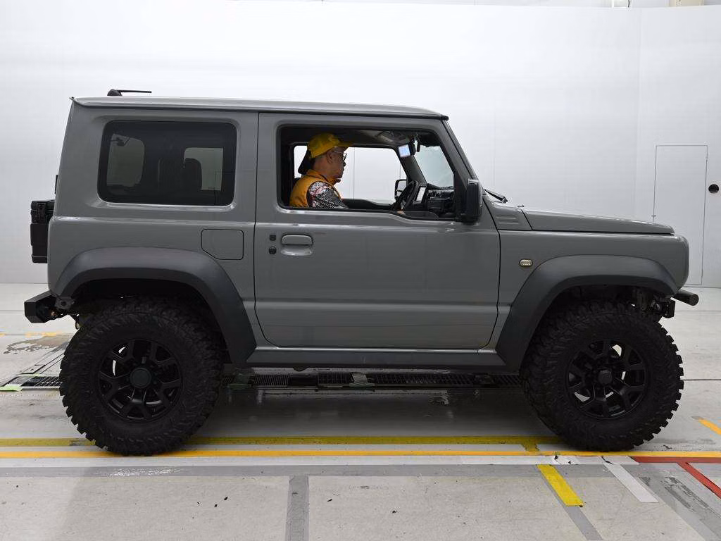 SUZUKI JIMNY SIERRA