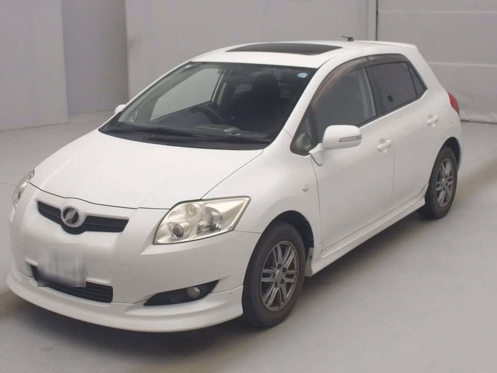 TOYOTA AURIS