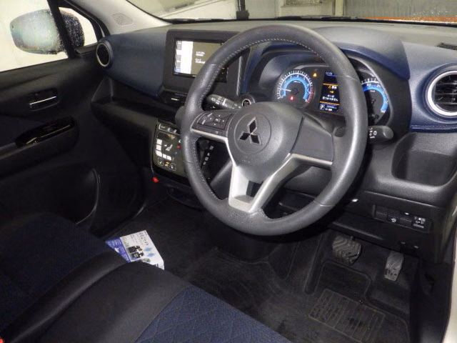 MITSUBISHI EK X