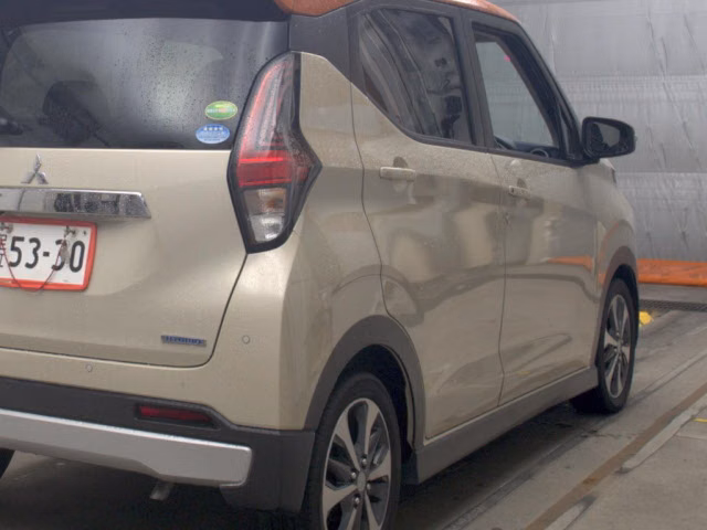 MITSUBISHI EK X