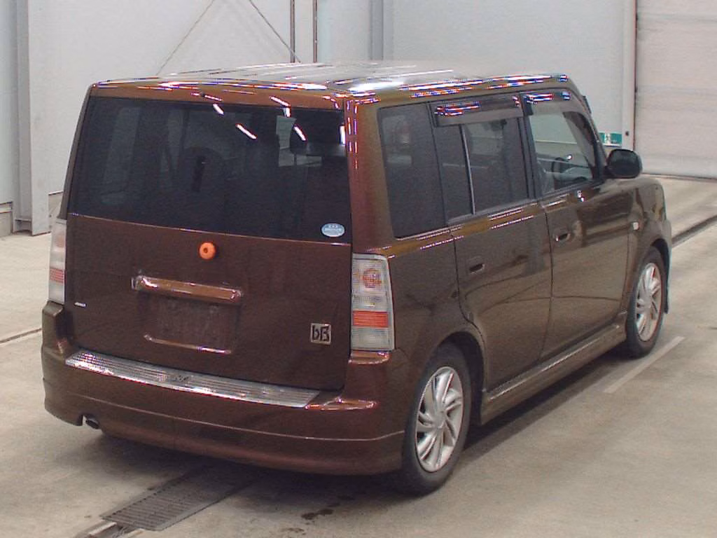 TOYOTA BB