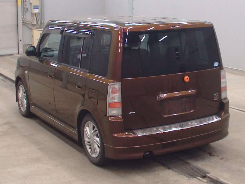 TOYOTA BB