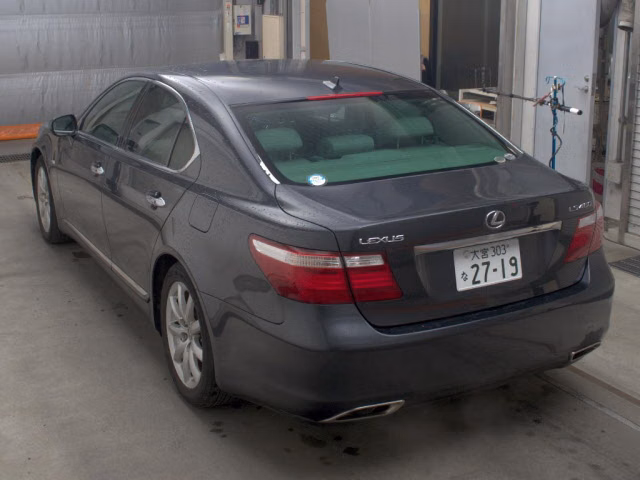 LEXUS LS460