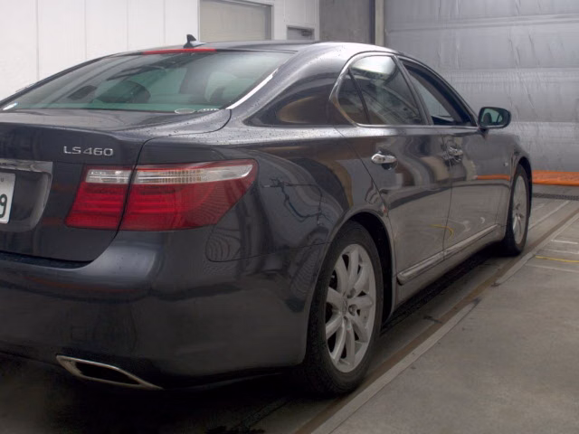 LEXUS LS460