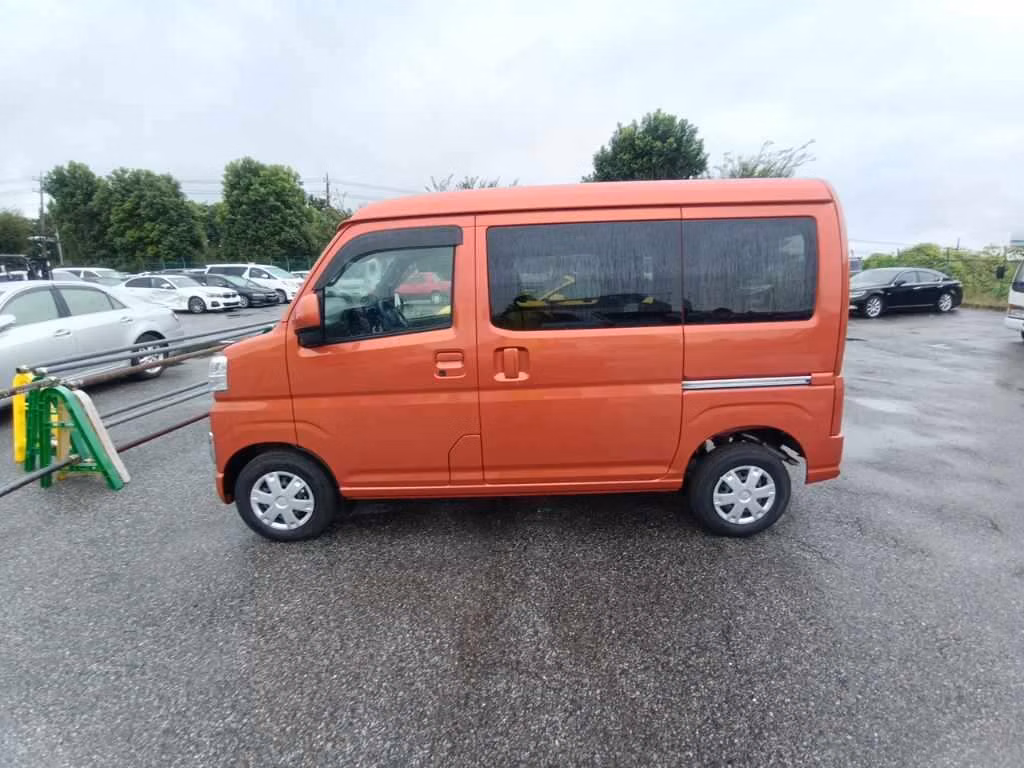 DAIHATSU ATRAI