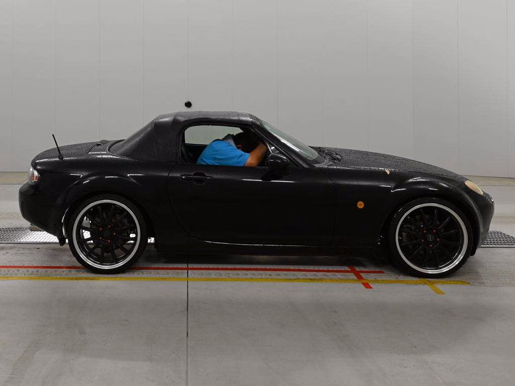 MAZDA ROADSTER