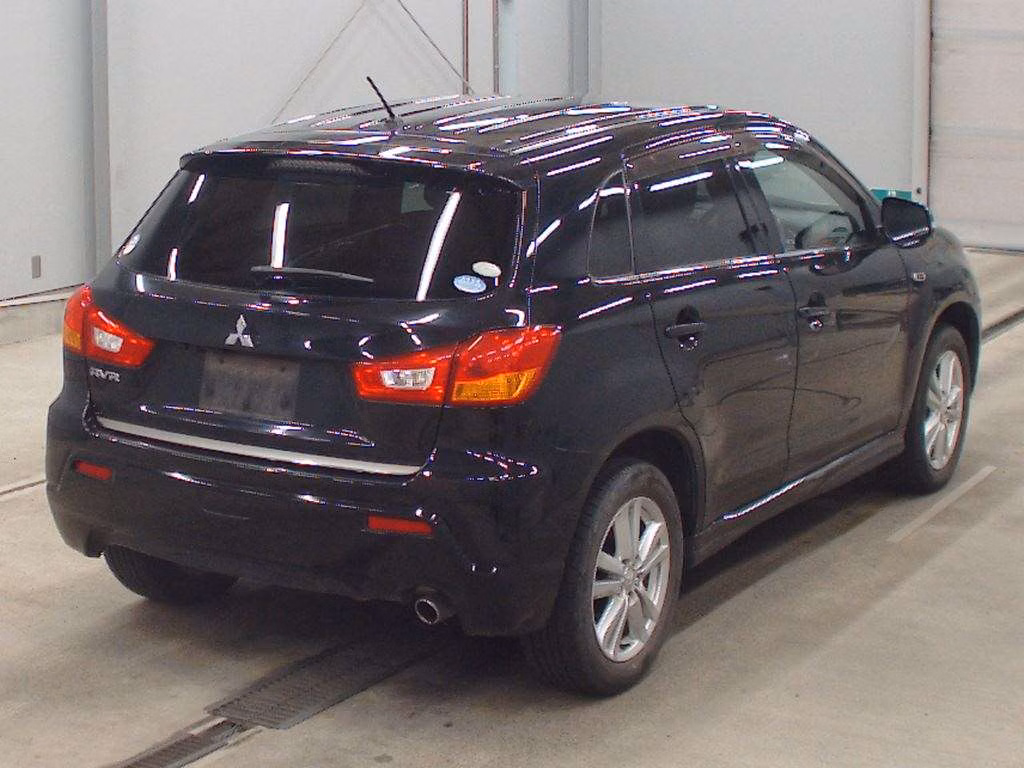 MITSUBISHI RVR